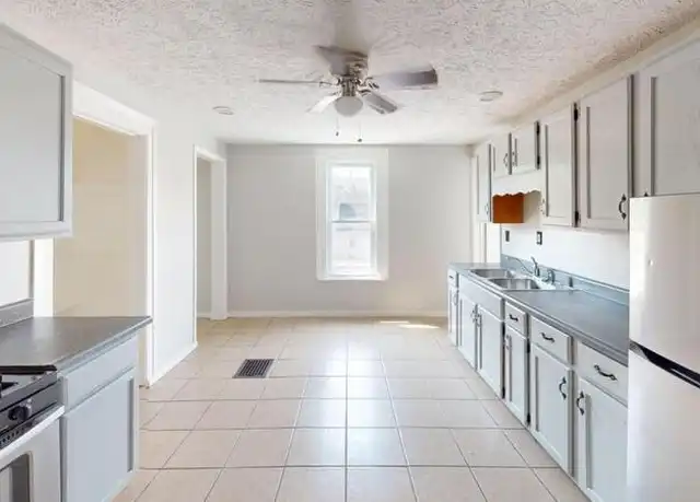 Property at 11 - 11.5 Linwood Pl, Rochester, NY, 14607, 2 beds, 1 bath, [object Object]