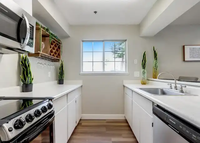Property at Country Brook - 12355 Alcosta Blvd, San Ramon, CA, 94583, 1-2 bed, 1-2 bath, [object Object]
