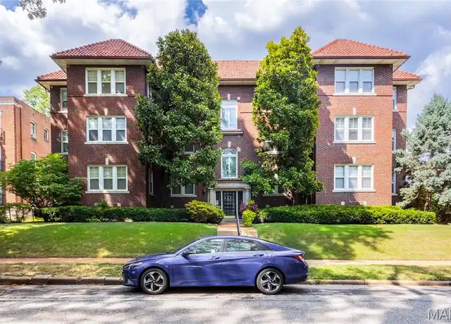Property at 6803 Kingsbury Blvd, University City, MO, 63130, 2 beds, 1.5 baths, [object Object]