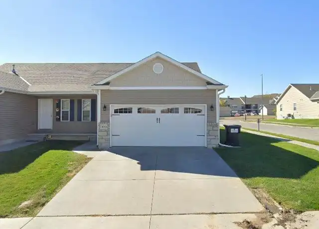 Property at 3135 King Ridge Blvd, Lincoln, NE, 68504, 4 beds, 3 baths, [object Object]