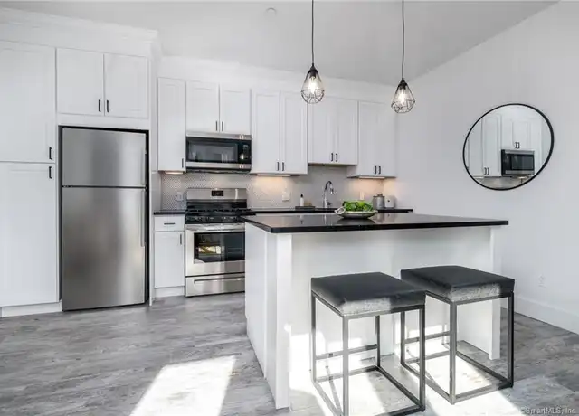 Property at 32 Pulaski St Unit 1E, Stamford, CT, 06902, 2 beds, 2 baths, [object Object]