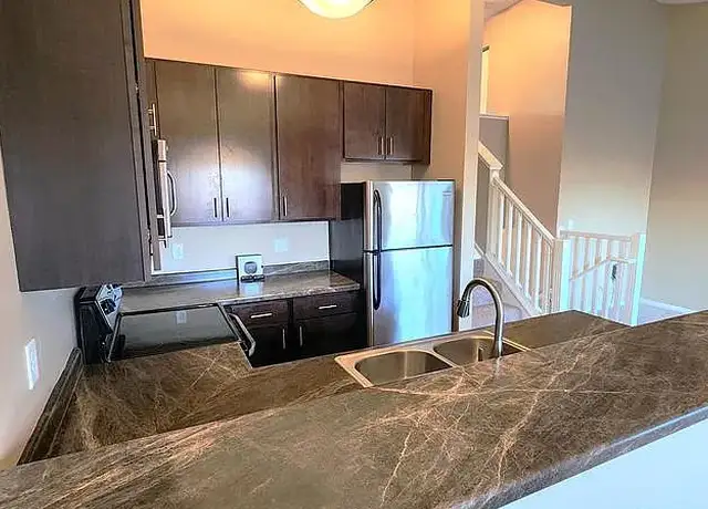 Photo of 869 Wescott Sq, Saint Paul, MN 55123