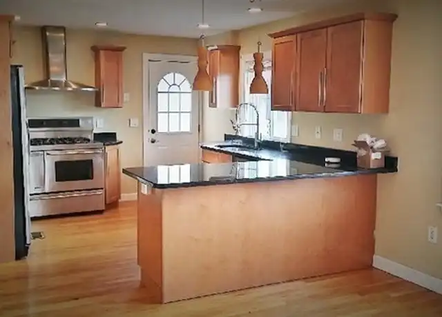 Property at 37 Bradshaw St Unit TH, Watertown, MA, 02472, 6 beds, 4.5 baths, [object Object]