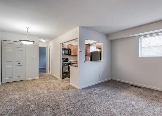 Property at Crain Court Cir, Glen Burnie, MD, 21061, 1 bed, 1 bath, [object Object]
