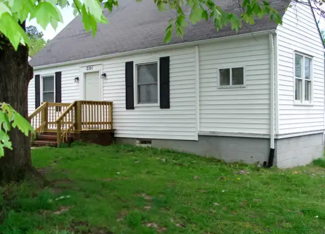 Property at 2101 Gordon St, Hopewell, VA, 23860, 4 beds, 2 baths, [object Object]