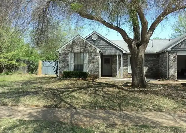 Property at 2701 Fountainview Dr, Corinth, TX, 76210, 3 beds, 2 baths, [object Object]