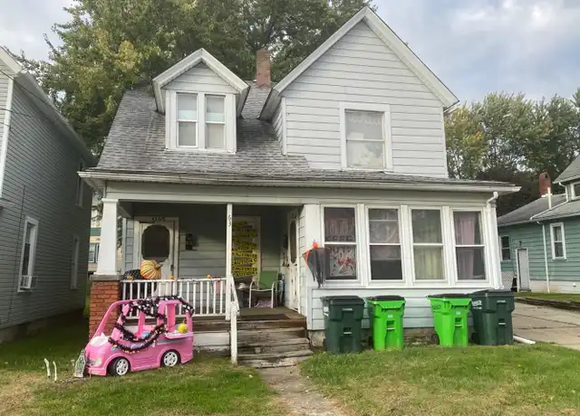 Property at 63 Brown St, Barberton, OH, 44203, 1 bed, 1 bath, [object Object]
