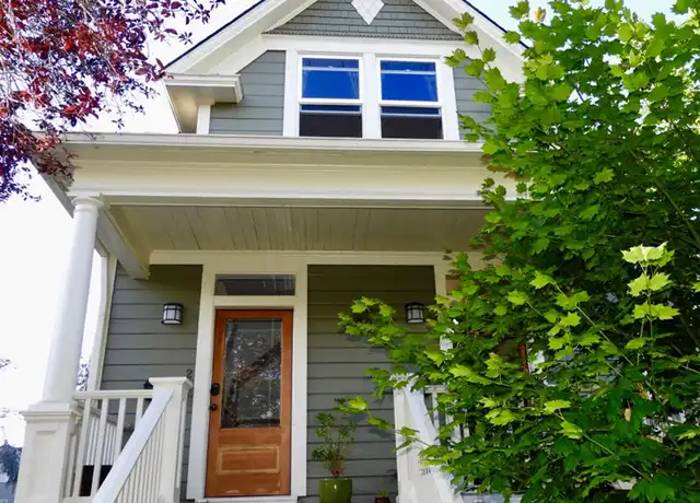 Property at 607 NE Monroe St Unit 2, Portland, OR, 97212, 2 beds, 1 bath, [object Object]