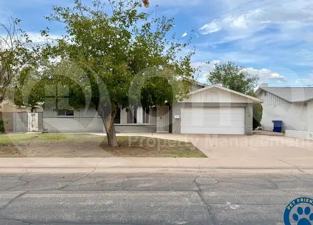 Property at 102 E Erie Dr, Tempe, AZ, 85282, 4 beds, 2 baths, [object Object]