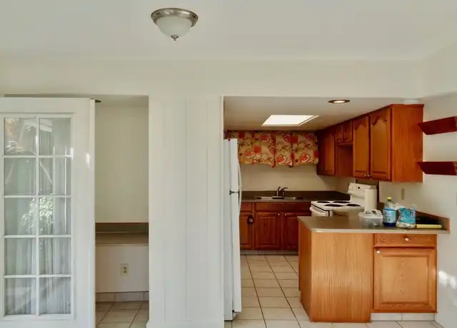 Property at 2117 Pililani Pl, Honolulu, HI, 96822, 2 beds, 1 bath, [object Object]