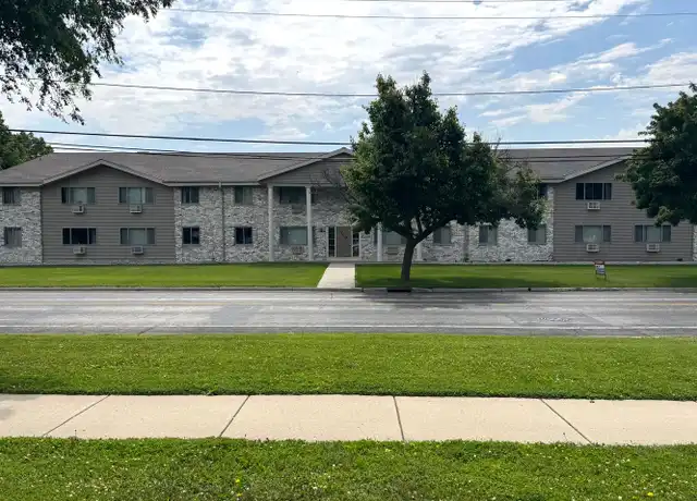 Property at 700 N High St Unit 212, Fort Atkinson, WI, 53538, 1 bed, 1 bath, [object Object]