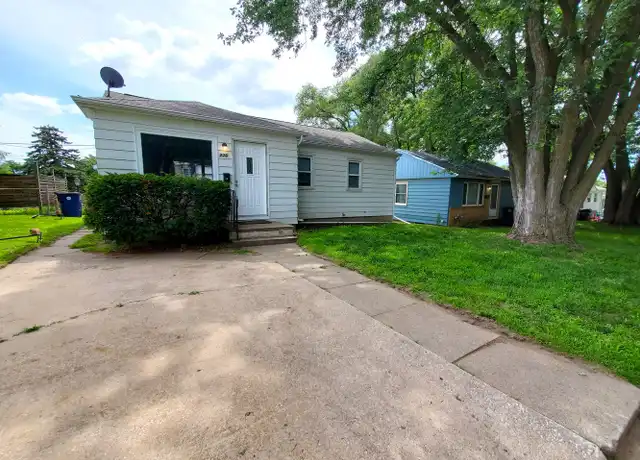 Property at 226 Madison St, Waterloo, IA, 50703, 3 beds, 1 bath, [object Object]