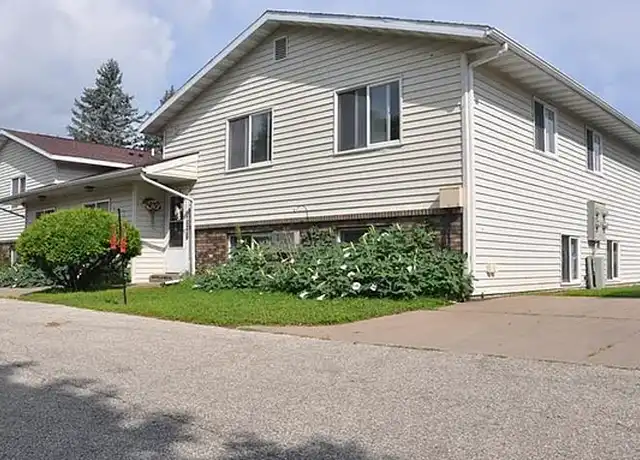 Property at 263 Orrin St Unit D, Winona, MN, 55987, 3 beds, 1 bath, [object Object]
