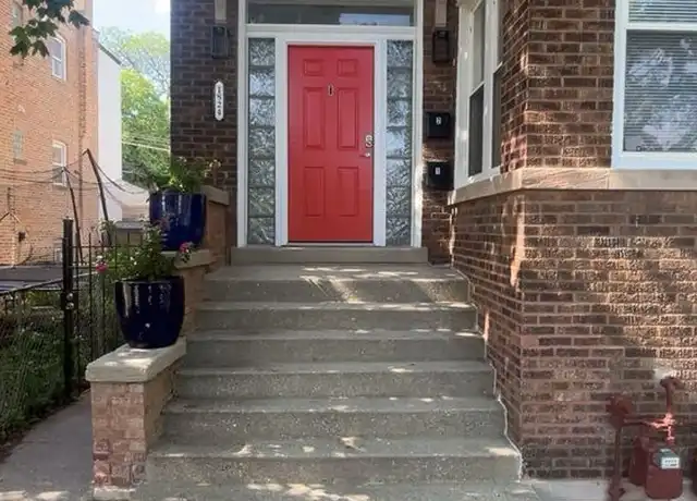 Property at 1824 W Hood Ave Unit 2, Chicago, IL, 60660, 3 beds, 1 bath, [object Object]