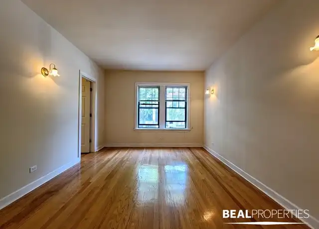 Property at 1101 W Wellington Ave Unit 3, Chicago, IL, 60657, 1 bed, 1 bath, [object Object]