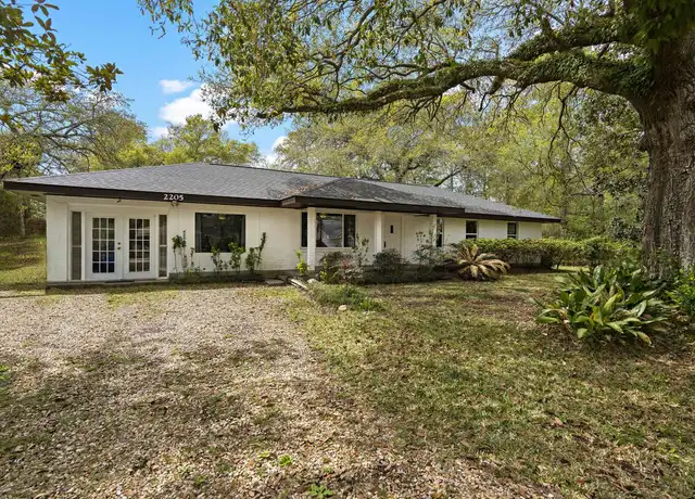 Property at 2205 Robin St, Slidell, LA, 70460, 4 beds, 2 baths, [object Object]
