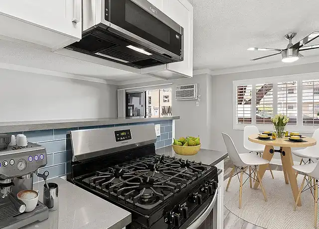 Property at National Apartments - 11650 National Blvd, Los Angeles, CA, 90064, 1 bed, 1 bath, [object Object]