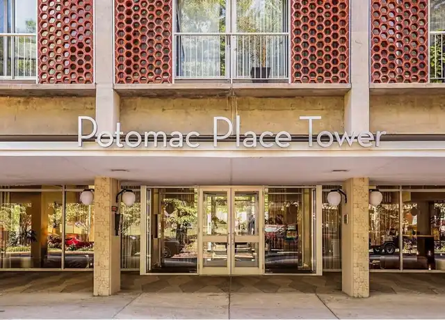 Property at 800 4th St SW Unit S619, Washington, DC, 20024, 1 bed, 1 bath, [object Object]