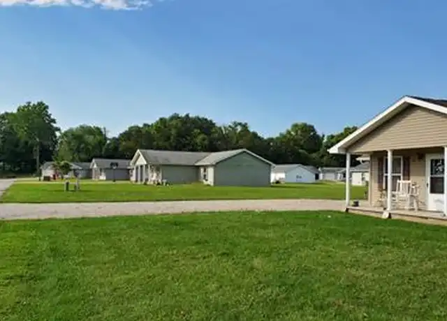 Property at 225 East Ct, Cayuga, IN, 47928, 3 beds, 1 bath, [object Object]