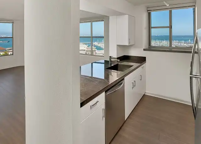 Property at South Beach Marina Apartments - 2 Townsend St, San Francisco, CA, 94107, 1-2 bed, 1-2 bath, [object Object]