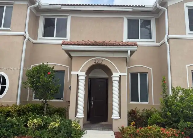 Property at 2317 SE 10th St #2317, Homestead, FL, 33035, 3 beds, 2.5 baths, [object Object]