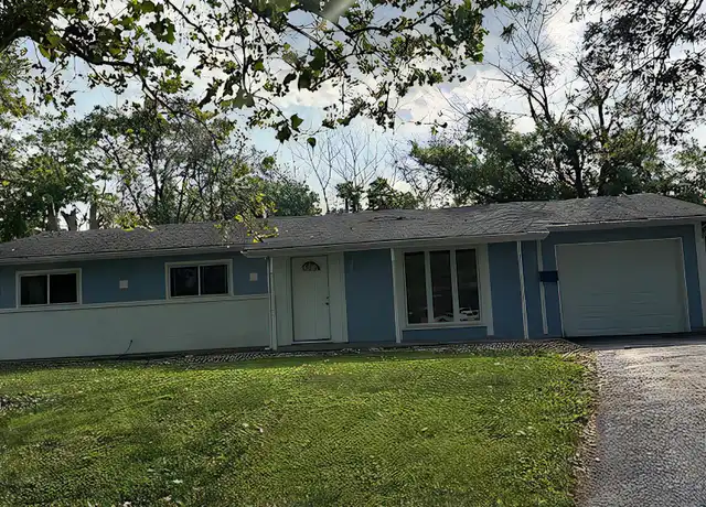 Property at 15137 Hiawatha Trl, Orland Park, IL, 60462, 3 beds, 2 baths, [object Object]
