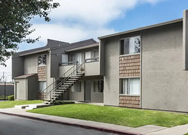 Photo of 2073 Santa Rita St, Salinas, CA 93906