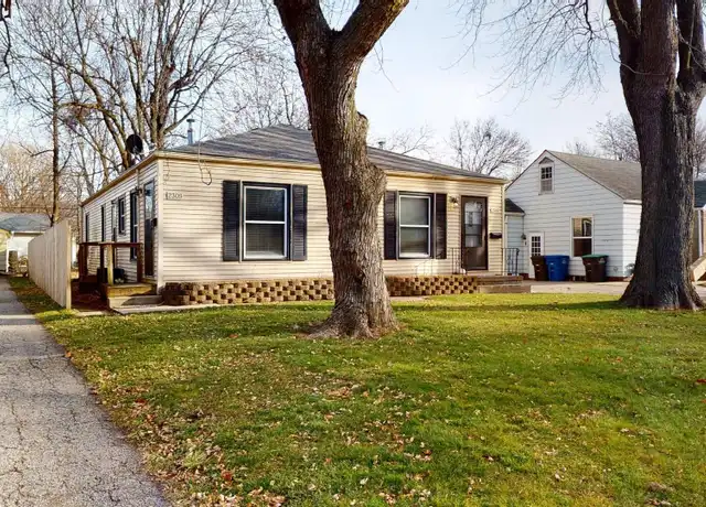 Property at 2309 37th St, Des Moines, IA, 50310, 1 bed, 1 bath, [object Object]