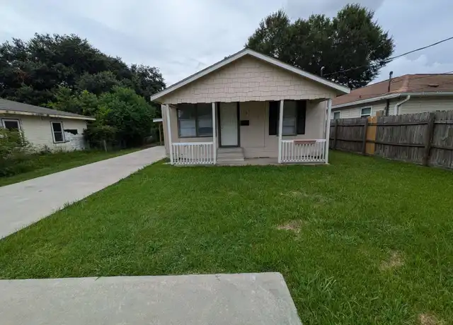 Property at 1918 6th St, Port Neches, TX, 77651, 3 beds, 1 bath, [object Object]