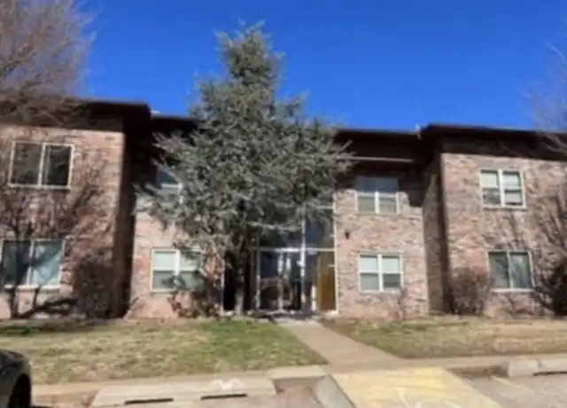 Property at 1015 E Hurd St Unit 2, Edmond, OK, 73034, 2 beds, 1 bath, [object Object]