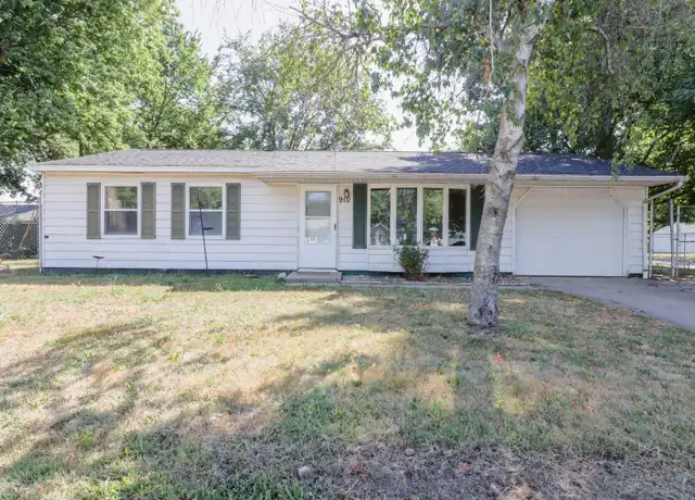 Property at 910 S Duncan Rd, Champaign, IL, 61821, 3 beds, 1 bath, [object Object]