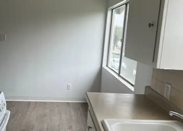 Property at 3110 Livonia Ave Unit 5, Los Angeles, CA, 90034, 1 bed, 1 bath, [object Object]