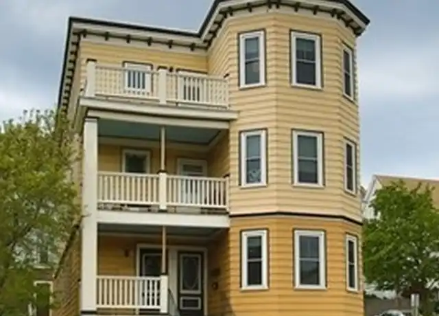 Property at 425 Medford St #3, Somerville, MA, 02145, 3 beds, 1.5 baths, [object Object]