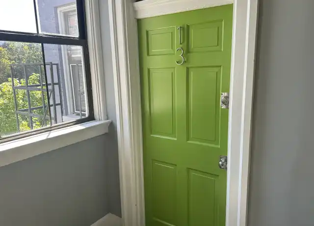 Property at 309 E 13th St Unit 13, Cincinnati, OH, 45202, 2 beds, 1 bath, [object Object]