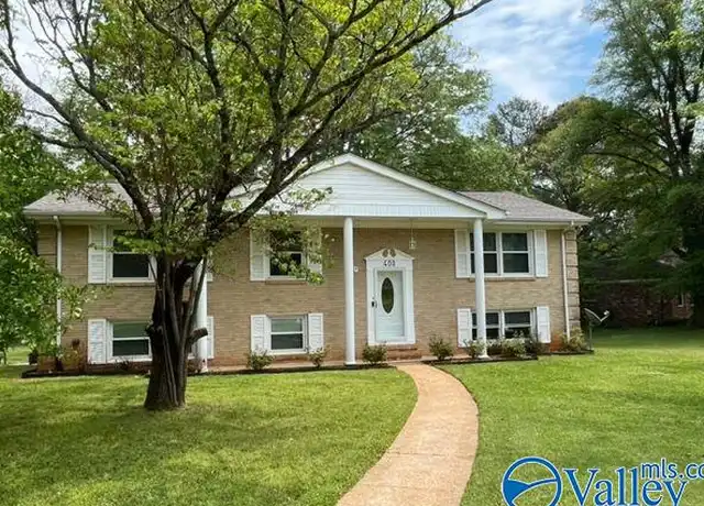 Property at 400 Forrest Park Ct NW, Huntsville, AL, 35806, 3 beds, 3 baths, [object Object]