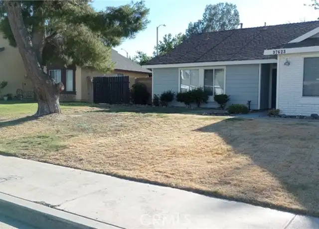Property at 37623 Lilacview Ave, Palmdale, CA, 93550, 4 beds, 2 baths, [object Object]