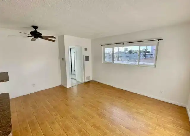 Property at 933 6th St, Santa Monica, CA, 90403, 0 beds, 1 bath, [object Object]