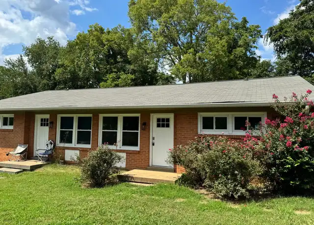 Property at 907 Elwood Dr, Clarksville, TN, 37040, 2 beds, 1 bath, [object Object]
