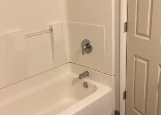 Property at 2303 1st St S, Great Falls, MT, 59405, 1 bed, 1 bath, [object Object]