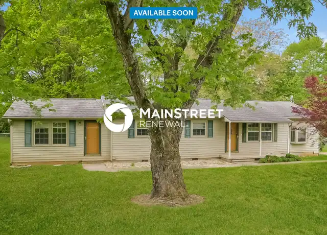 Property at 617 Front St, Maryville, TN, 37804, 4 beds, 2 baths, [object Object]