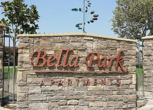 Photo of 210 N Beechwood Ave, Rialto, CA 92376
