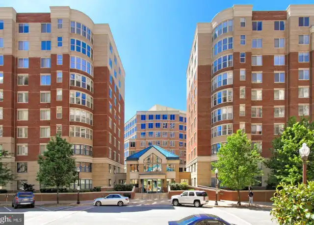 Property at 3835 9th St N Unit 901E, Arlington, VA, 22203, 3 beds, 2 baths, [object Object]