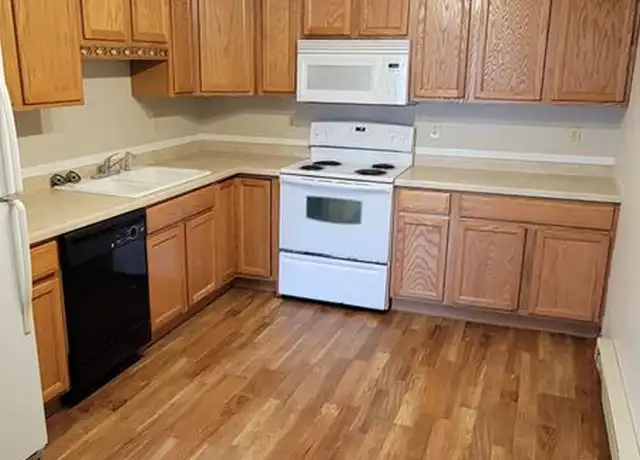 Property at 1150 Home Park Blvd, Waterloo, IA, 50701, 2 beds, 1 bath, [object Object]