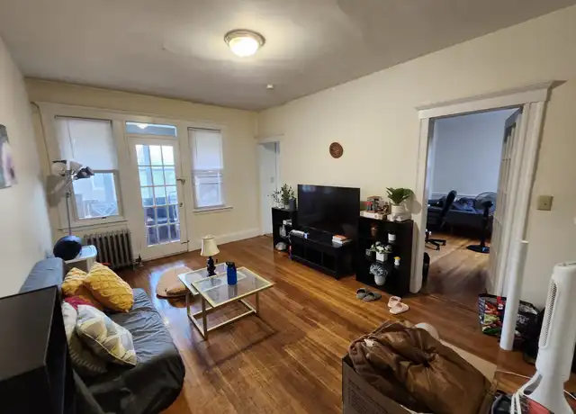 Property at 11 Melvin Ave Unit 10, Brighton, MA, 02135, 2 beds, 1 bath, [object Object]