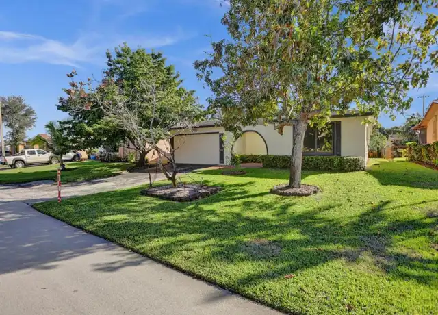 Property at 8706 Sheraton Dr, Miramar, FL, 33025, 3 beds, 2 baths, [object Object]