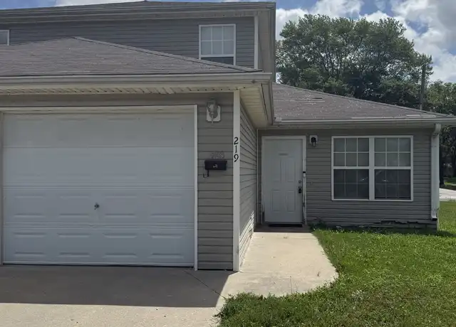 Property at 219 Truman St, Knob Noster, MO, 65336, 3 beds, 2 baths, [object Object]