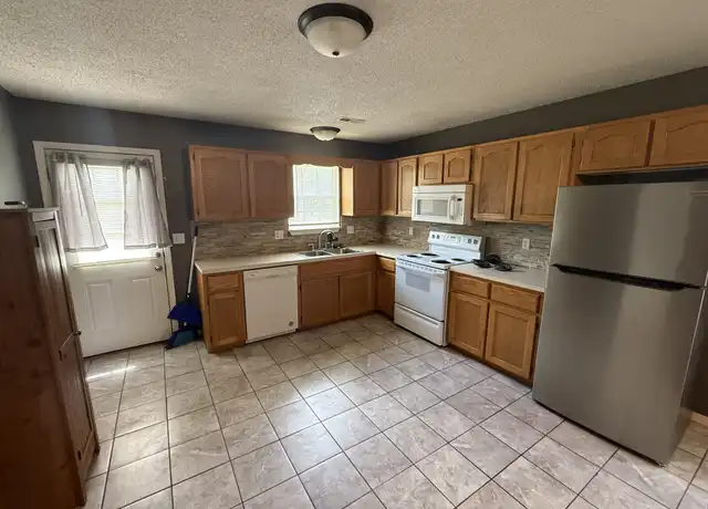 Property at 219 Truman St, Knob Noster, MO, 65336, 3 beds, 2 baths, [object Object]