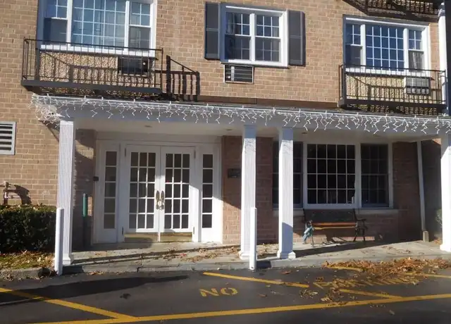 Property at 4 Consulate Dr Unit 2-B, Eastchester, NY, 10707, 0 beds, 1 bath, [object Object]