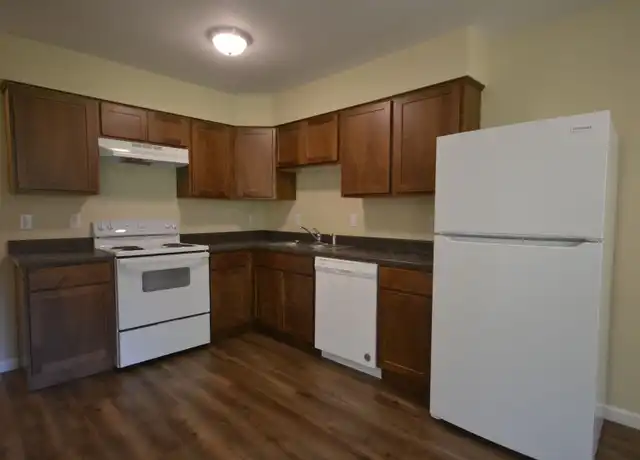 Property at 68 Hulett Dr Unit 20, Camdenton, MO, 65020, 1 bed, 1 bath, [object Object]