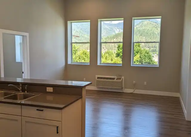 Property at 514 Mc Kinley Ave W, Kellogg, ID, 83837, 1-2 bed, 1-2 bath, [object Object]